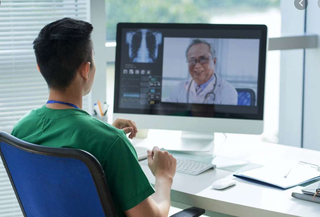 Pros and Cons to Hiring an Online Medical Scribe Blog DeepScribe